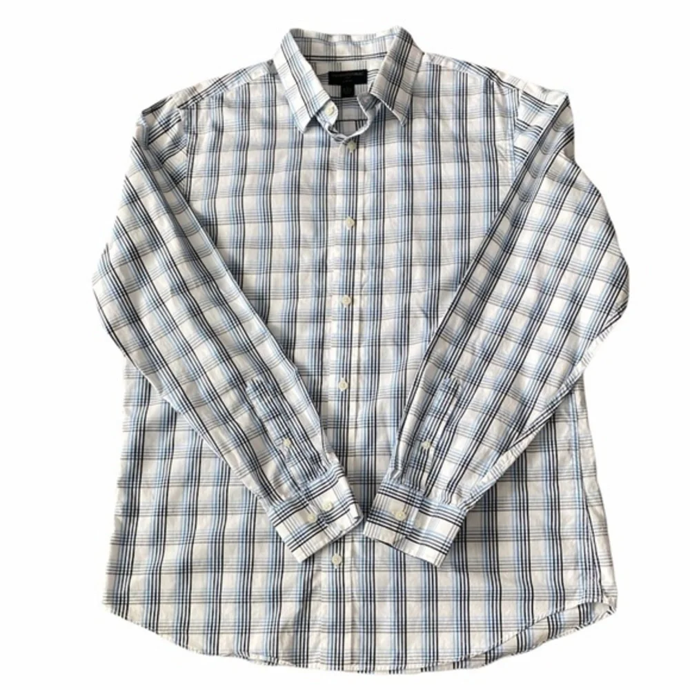 Banana Republic Slim Fit‎ Button Down Shirt Size: L